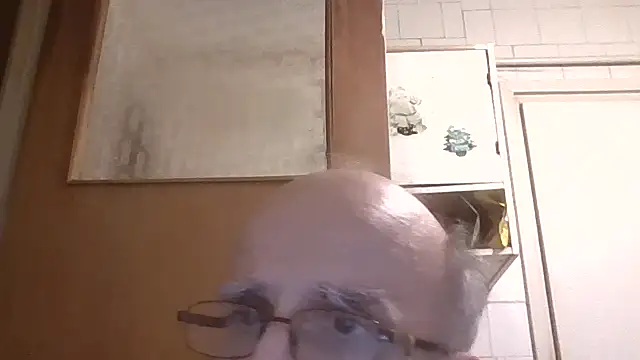 Snapshot of mariusica1@xh chatting on March 3, 2026, 6:36 pm mariusica1xh online show from March 3, 2026, 6:36 pm