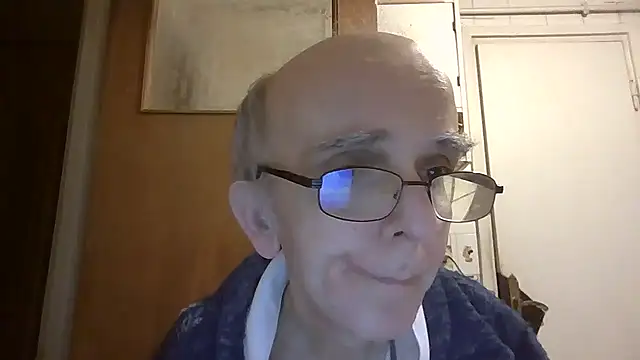 Snapshot of mariusica1@xh chatting on March 21, 2026, 3:44 am mariusica1xh online show from March 21, 2026, 3:44 am