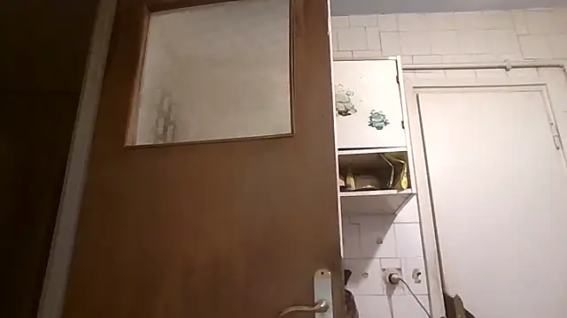 Snapshot of mariusica1@xh chatting on March 24, 2026, 10:59 pm mariusica1xh online show from March 24, 2026, 10:59 pm