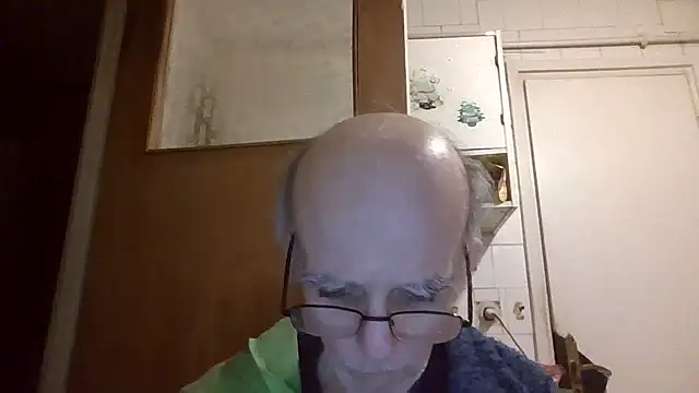 Snapshot of mariusica1@xh chatting on April 11, 2026, 2:27 am mariusica1xh online show from April 11, 2026, 2:27 am