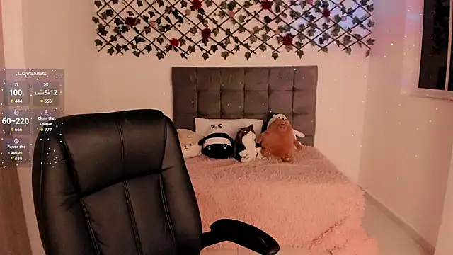 Lilith Miller21 online show from October 16, 2025, 9:16 pm