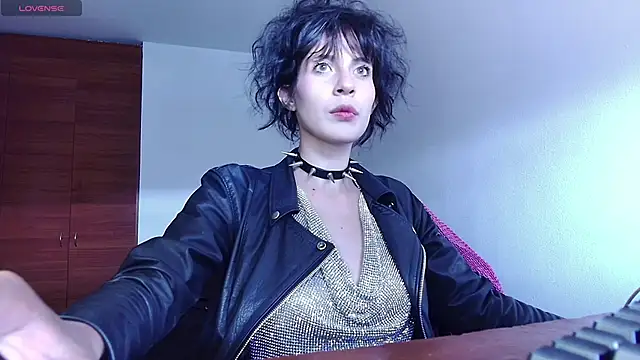 bellatrix25 online show from February 10, 2025, 9:25 pm