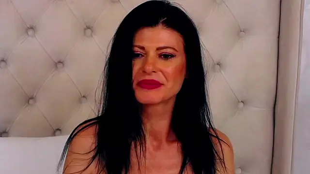 Snapshot of RosalieNorman chatting on April 21, 2026, 1:42 am RosalieNorman online show from April 21, 2026, 1:42 am