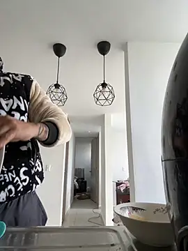 thomas gun online show from December 4, 2025, 4:05 pm