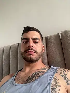 Snapshot of thomas_gun chatting on June 17, 2026, 12:18 pm thomas gun online show from June 17, 2026, 12:18 pm
