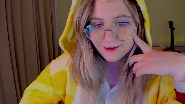 Snapshot of Diana_Flower chatting on December 6, 2024, 2:17 pm Diana Flower online show from December 6, 2024, 2:17 pm