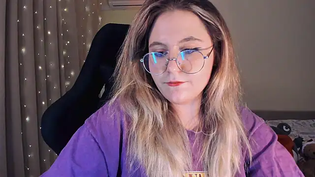 Snapshot of Diana_Flower chatting on January 8, 2025, 1:41 pm Diana Flower online show from January 8, 2025, 1:41 pm