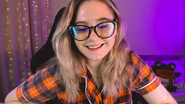 Snapshot of Diana_Flower chatting on February 2, 2025, 9:40 am Diana Flower online show from February 2, 2025, 9:40 am