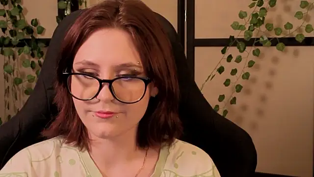 Snapshot of Diana_Flower chatting on February 5, 2026, 10:42 am Diana Flower online show from February 5, 2026, 10:42 am