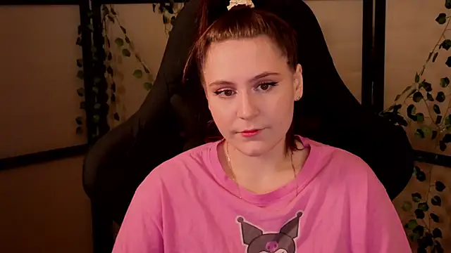 Snapshot of Diana_Flower chatting on February 11, 2026, 9:36 am Diana Flower online show from February 11, 2026, 9:36 am