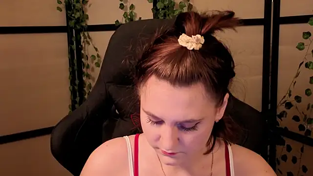 Snapshot of Diana_Flower chatting on February 12, 2026, 9:15 am Diana Flower online show from February 12, 2026, 9:15 am