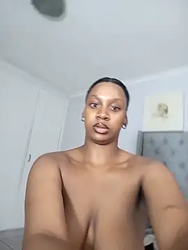 Candy Love 18 online show from February 13, 2025, 3:35 pm