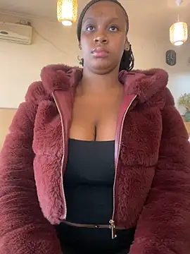 Candy Love 18 online show from November 17, 2025, 2:01 pm