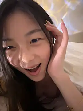 Snapshot of Sweet-Angel999 chatting on December 23, 2024, 9:29 pm Sweet-Angel999 online show from December 23, 2024, 9:29 pm