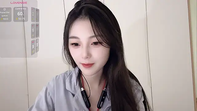 Snapshot of Sweet-Angel999 chatting on December 30, 2024, 6:27 pm Sweet-Angel999 online show from December 30, 2024, 6:27 pm