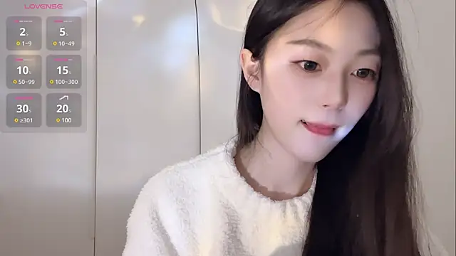 Snapshot of Sweet-Angel999 chatting on January 19, 2025, 2:38 pm Sweet-Angel999 online show from January 19, 2025, 2:38 pm