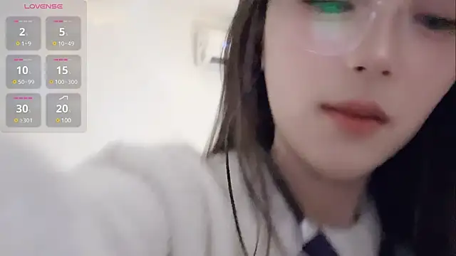 Snapshot of Sweet-Angel999 chatting on February 14, 2025, 5:25 pm Sweet-Angel999 online show from February 14, 2025, 5:25 pm