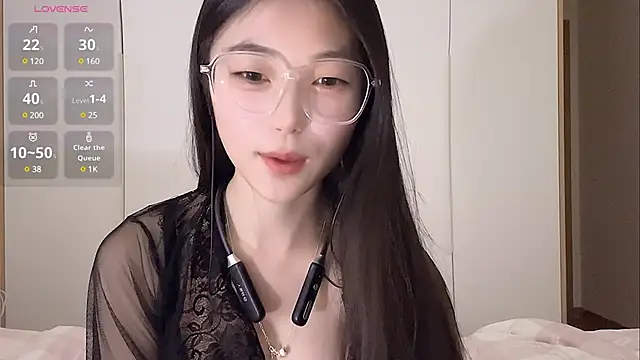 Snapshot of Sweet-Angel999 chatting on March 21, 2025, 2:18 pm Sweet-Angel999 online show from March 21, 2025, 2:18 pm