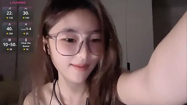 Snapshot of Sweet-Angel999 chatting on September 14, 2025, 5:23 pm Sweet-Angel999 online show from September 14, 2025, 5:23 pm