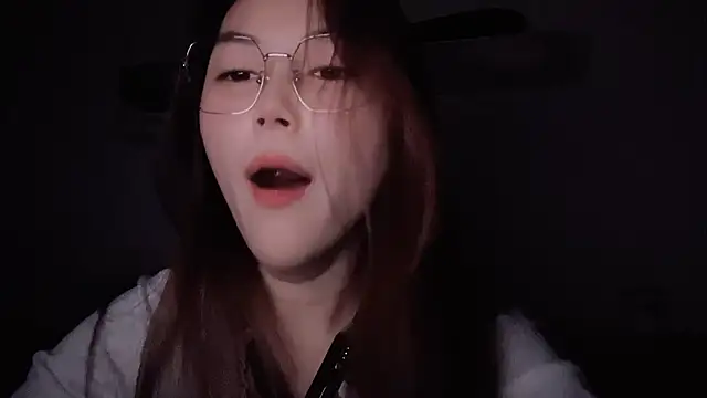 Snapshot of Sweet-Angel999 chatting on January 15, 2026, 5:38 pm Sweet-Angel999 online show from January 15, 2026, 5:38 pm