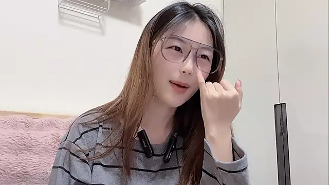 Snapshot of Sweet-Angel999 chatting on February 20, 2026, 4:18 pm Sweet-Angel999 online show from February 20, 2026, 4:18 pm