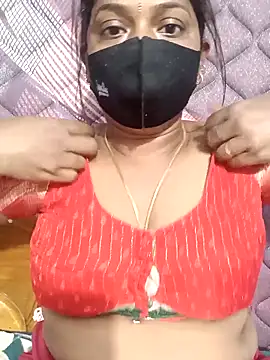 Snapshot of Renuma chatting on February 21, 2026, 4:02 am Renuma online show from February 21, 2026, 4:02 am