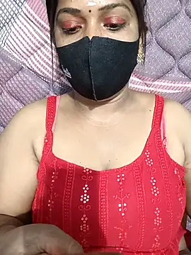 Snapshot of Renuma chatting on March 13, 2026, 3:35 am Renuma online show from March 13, 2026, 3:35 am