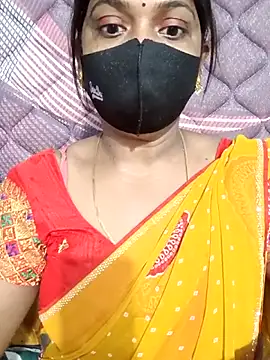 Snapshot of Renuma chatting on March 28, 2026, 3:39 am Renuma online show from March 28, 2026, 3:39 am