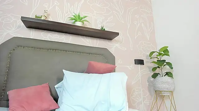 dalila30x online show from July 9, 2026, 2:26 am