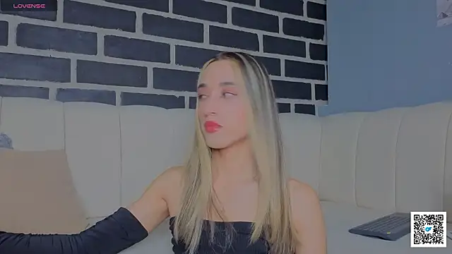 Snapshot of Goddivaa chatting on February 20, 2026, 1:57 am Goddivaa online show from February 20, 2026, 1:57 am