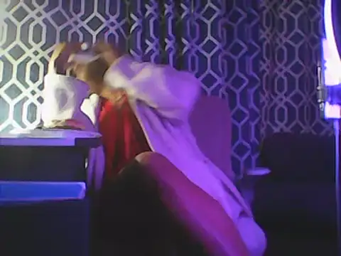 YourFaceMyThrone27 online show from December 20, 2024, 3:31 pm