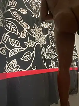 YourFaceMyThrone27 online show from January 15, 2025, 2:13 pm