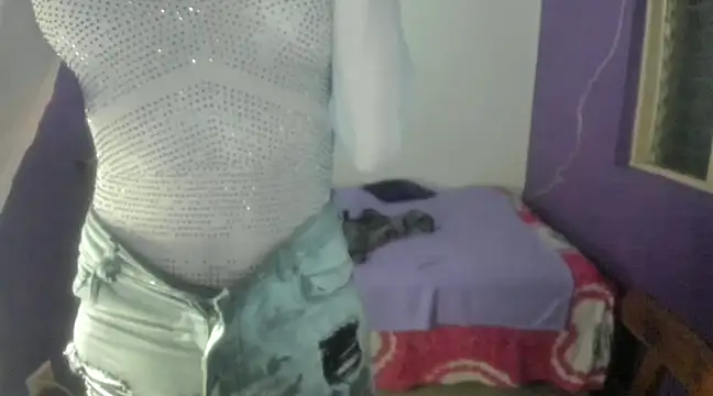 Snapshot of Unicorn_Mistress chatting on March 14, 2025, 5:27 am Unicorn Mistress online show from March 14, 2025, 5:27 am