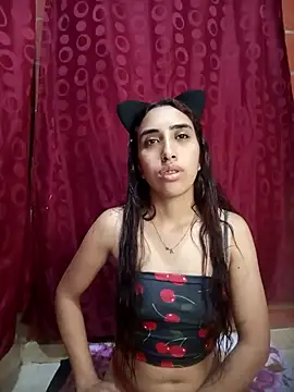 Snapshot of ifeelverywet_andhot chatting on December 23, 2024, 8:47 pm ifeelverywet andhot online show from December 23, 2024, 8:47 pm