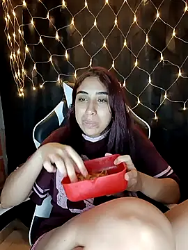 ifeelverywet andhot online show from November 12, 2025, 4:46 am