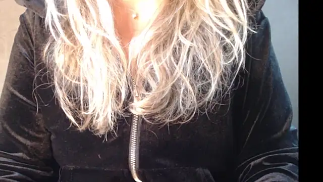 JenniLowen online show from January 20, 2025, 2:25 pm