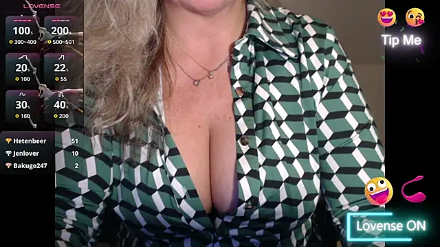 Snapshot of JenniLowen chatting on March 27, 2026, 8:26 am JenniLowen online show from March 27, 2026, 8:26 am