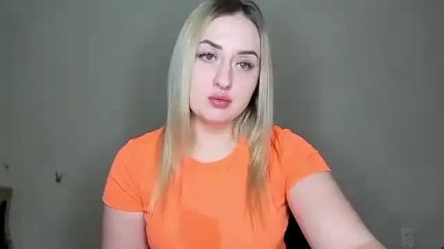 Snapshot of KennaJamess8 chatting on March 4, 2025, 4:30 pm KennaJamess8 online show from March 4, 2025, 4:30 pm