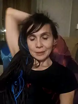 Francenia lolis online show from October 21, 2025, 8:31 pm