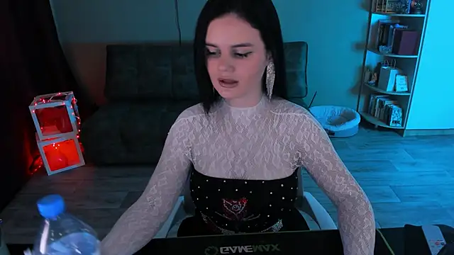 Snapshot of Lora_Cain chatting on February 24, 2026, 10:24 am Lora Cain online show from February 24, 2026, 10:24 am