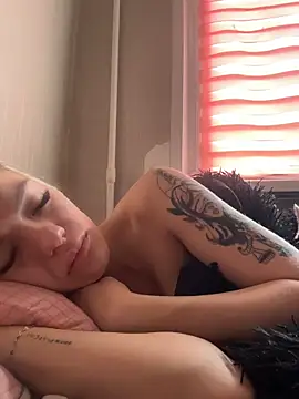 Snapshot of -Sexy_Barbie- chatting on November 16, 2025, 3:23 am -Sexy Barbie- online show from November 16, 2025, 3:23 am