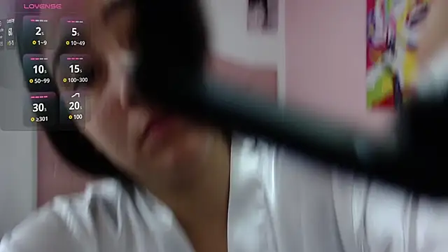 Snapshot of lizzaxs chatting on December 20, 2024, 2:16 pm lizzaxs online show from December 20, 2024, 2:16 pm