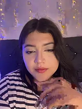 Snapshot of alisson_carolina73 chatting on November 27, 2025, 4:03 am alisson carolina73 online show from November 27, 2025, 4:03 am