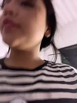 Snapshot of alisson_carolina73 chatting on February 28, 2026, 3:40 am alisson carolina73 online show from February 28, 2026, 3:40 am