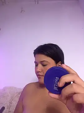 alisson carolina73 online show from May 17, 2026, 2:09 am