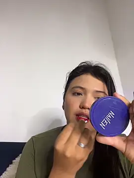 alisson carolina73 online show from May 22, 2026, 1:02 am