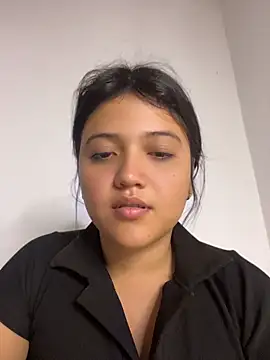 alisson carolina73 online show from May 23, 2026, 12:49 am