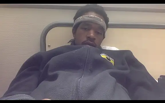 POPAYE972 online show from October 21, 2025, 7:03 pm