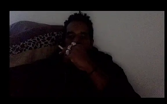 Snapshot of POPAYE972 chatting on January 7, 2026, 9:12 am POPAYE972 online show from January 7, 2026, 9:12 am