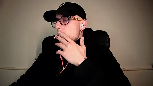 Snapshot of mikealcorleone chatting on February 25, 2025, 7:58 pm mikealcorleone online show from February 25, 2025, 7:58 pm